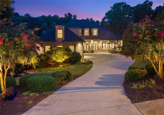 Photo 1 of Single family home for sale at 2915 Spindletop Dr, Cumming, GA 30041 | MLS# 7851231 | Listing updated on 2026-10-26