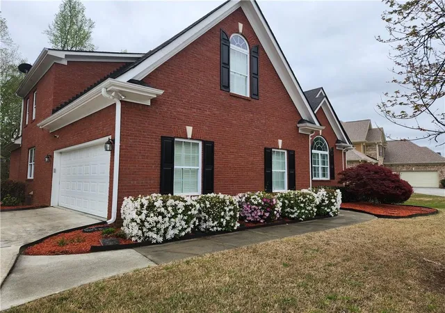 Homes for sale in Loganville, GA | 165 Tara Blvd, Loganville, GA 30052 | MLS# 7798994