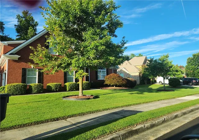 Homes for sale in Loganville, GA | 165 Tara Blvd, Loganville, GA 30052 | MLS# 7798994