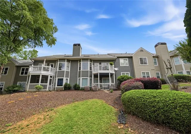Homes for sale in Roswell, GA | 306 Mill Pond Rd, Roswell, GA 30076 | MLS# 7790629