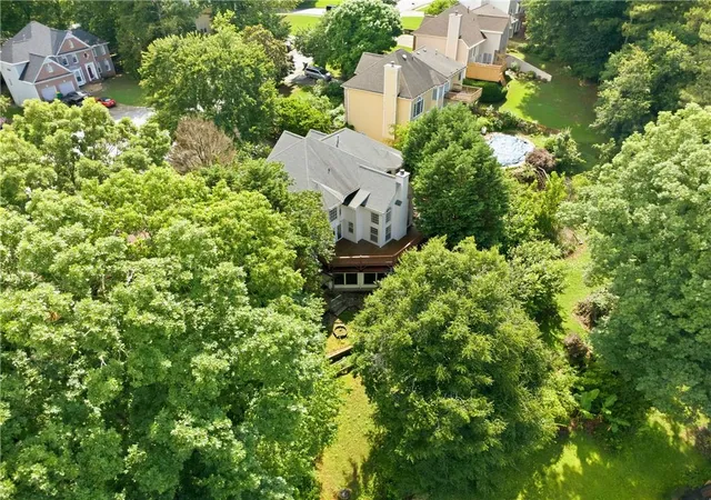 40th image of 2115 Wildwood Lake Dr, Suwanee, GA 30024 | MLS# 7778212