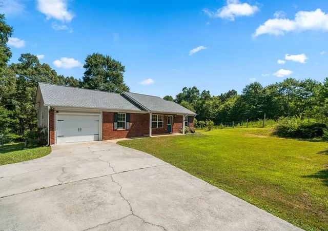 Homes for sale in Cedartown, GA | 1098 Pine Pitch Rd, Cedartown, GA 30125 | MLS# 7801487