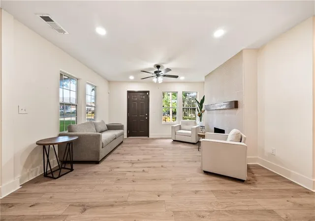 Photo 3 of Single family home for sale at 2949 Pearl St, Atlanta, GA 30344 | MLS# 7807430 | Listing updated on 2026-09-08