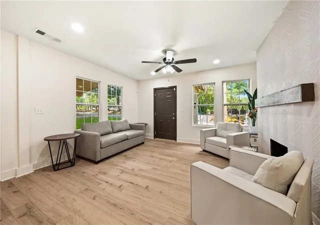 Photo 4 of Single family home for sale at 2949 Pearl St, Atlanta, GA 30344 | MLS# 7807430 | Listing updated on 2026-09-08
