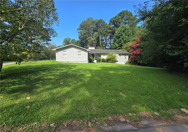 Photo 3 of Single family home for sale at 1481 Smithson Dr, Lithonia, GA 30058 | MLS# 7818582 | Listing updated on 2026-09-21