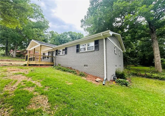 Photo 3 of Single family home for sale at 620 Mount Zion Rd, Conyers, GA 30012 | MLS# 7778749 | Listing updated on 2026-09-07