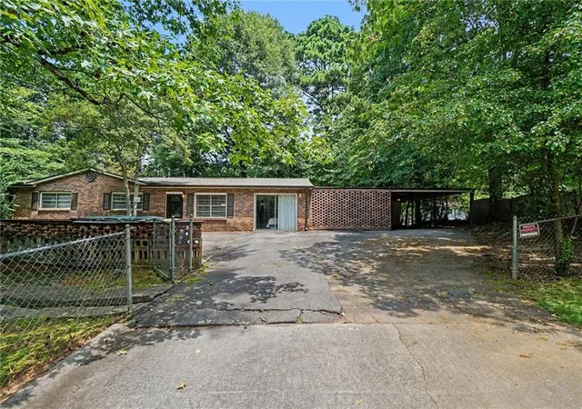 Homes for sale in Kennesaw, GA | 1415 Sycamore Dr, Kennesaw, GA 30152 | MLS# 7791393
