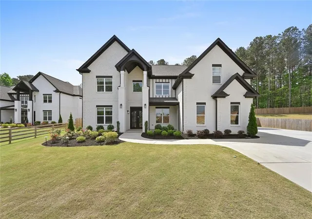 Photo 4 of Single family home for sale at 2694 Thompson Ml Rd, Buford, GA 30519 | MLS# 7763583 | Listing updated on 2026-09-08