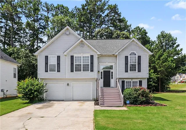 Homes for sale in Fayetteville, GA | 136 Harbour Lake Dr, Fayetteville, GA 30215 | MLS# 7794904