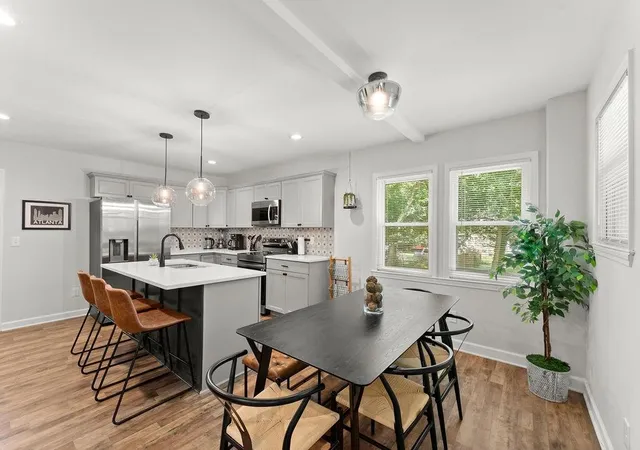 Photo 4 of Single family home for sale at 1423 Lanvale Dr Sw, Atlanta, GA 30310 | MLS# 7629931 | Listing updated on 2026-07-13
