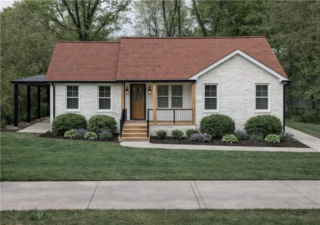 1st image of 2884 Ben Hill Rd, Atlanta, GA 30344 | MLS# 7765617