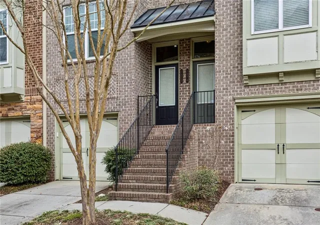 2nd image of 1972 Cobblestone Cir Ne, Brookhaven, GA 30319 | MLS# 7794164