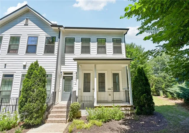Townhouse for sale at 511 Morningtide Way, Atlanta, GA 30324 | MLS# 7778897