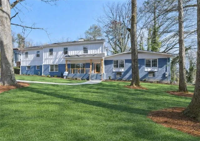 Photo 1 of Single family home for sale at 4015 Cascade Rd, Atlanta, GA 30331 | MLS# 7837679 | Listing updated on 2026-10-18
