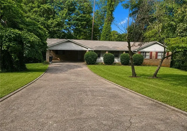 1st image of 897 Hearthstone Dr, Stone Mountain, GA 30083 | MLS# 7815598