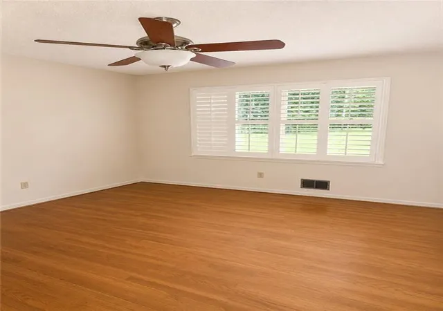 5th image of 897 Hearthstone Dr, Stone Mountain, GA 30083 | MLS# 7815598