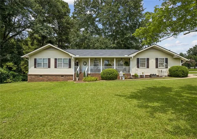 Photo 1 of Single family home for sale at 4231 Hamilton Ml Rd, Buford, GA 30519 | MLS# 7818886 | Listing updated on 2026-08-25