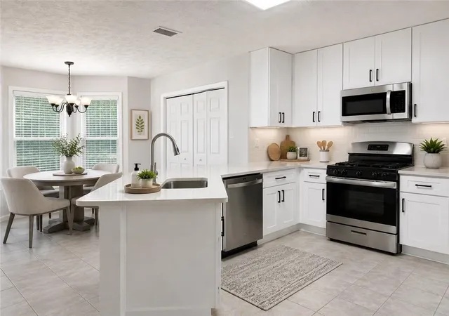 5th image of 395 Manor Glen Dr, Suwanee, GA 30024 | MLS# 7802654