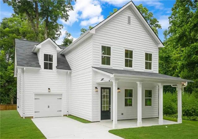 Photo 1 of Sale Pending at 154 Stanhope Cir Nw, Atlanta, GA 30314 | MLS# 7791556 | Listing updated on 2026-08-13