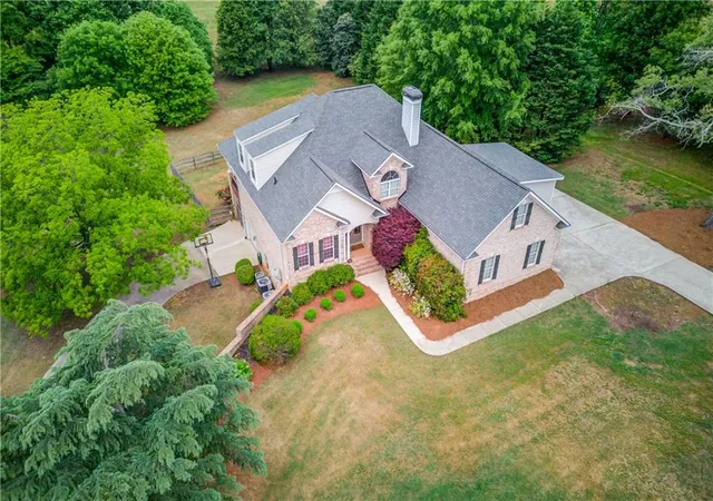 Homes for sale in Gainesville, GA | 5667 Britt Whitmire Rd, Gainesville, GA 30506 | MLS# 7792779