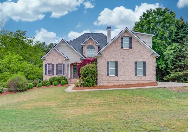 Homes for sale in Gainesville, GA | 5667 Britt Whitmire Rd, Gainesville, GA 30506 | MLS# 7792779