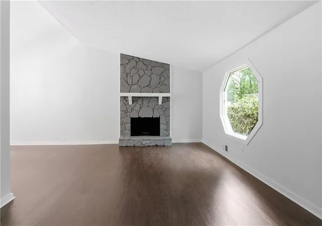 3rd image of 1035 Lakewood Dr, Marietta, GA 30066 | MLS# 7802700