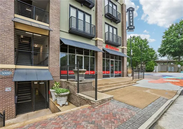 2nd image of 5300 Peachtree Rd, Atlanta, GA 30341