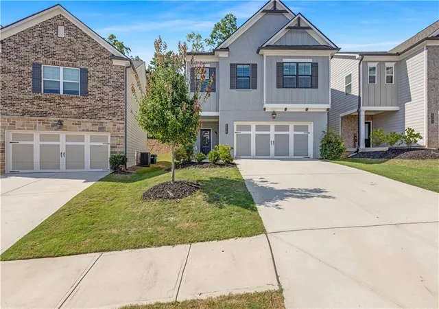 Photo 2 of Single family home for sale at 5317 Fox Hl Ln, Oakwood, GA 30566 | MLS# 7817969 | Listing updated on 2026-08-17