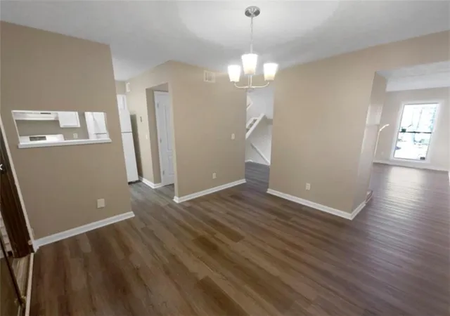 Photo 3 of Townhouse for sale at 688 Stratford Grn, Avondale Estates, GA 30002 | MLS# 7826121 | Listing updated on 2026-10-05