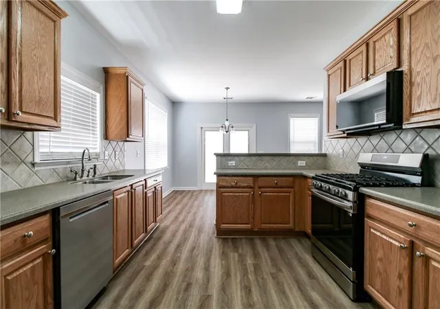 Photo 2 of Single family home for sale at 3106 Delacorte Dr, Acworth, GA 30101 | MLS# 7791549 | Listing updated on 2026-10-23