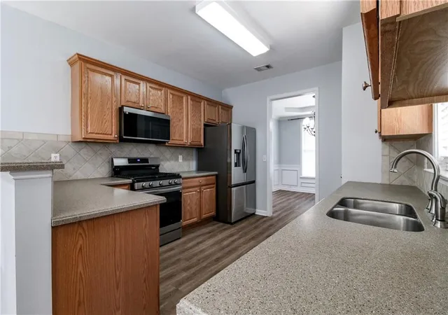 Photo 3 of Single family home for sale at 3106 Delacorte Dr, Acworth, GA 30101 | MLS# 7791549 | Listing updated on 2026-10-23