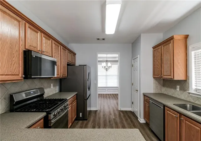 Photo 4 of Single family home for sale at 3106 Delacorte Dr, Acworth, GA 30101 | MLS# 7791549 | Listing updated on 2026-10-23