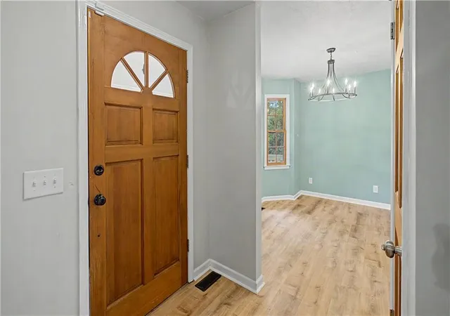 4th image of 6241 Brookfield Dr, Murrayville, GA 30564 | MLS# 7809089