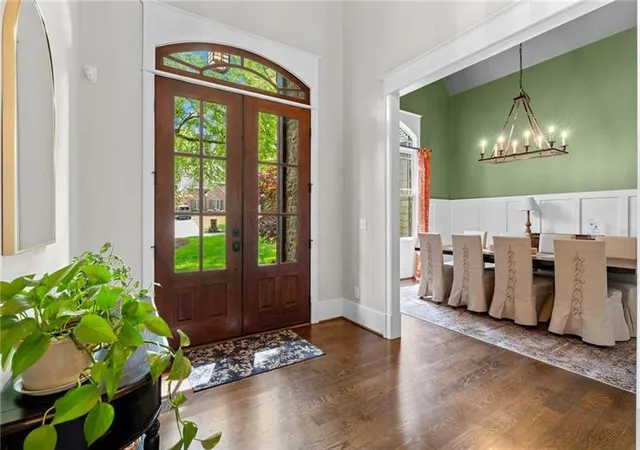 Photo 3 of Single family home for sale at 4842 Kitty Hawk Dr, Sandy Springs, GA 30342 | MLS# 7780888 | Listing updated on 2026-09-21