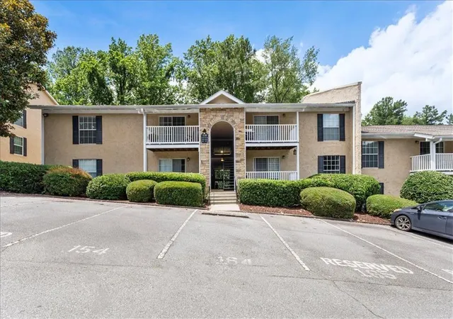 2nd image of 3140 Seven Pines Ct #102, Atlanta, GA 30339 | MLS# 7790904