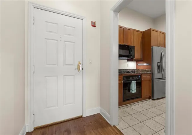 Photo 3 of Sale Pending at 1735 Peachtree St Ne #404, Atlanta, GA 30309 | MLS# 7775351 | Listing updated on 2026-09-28