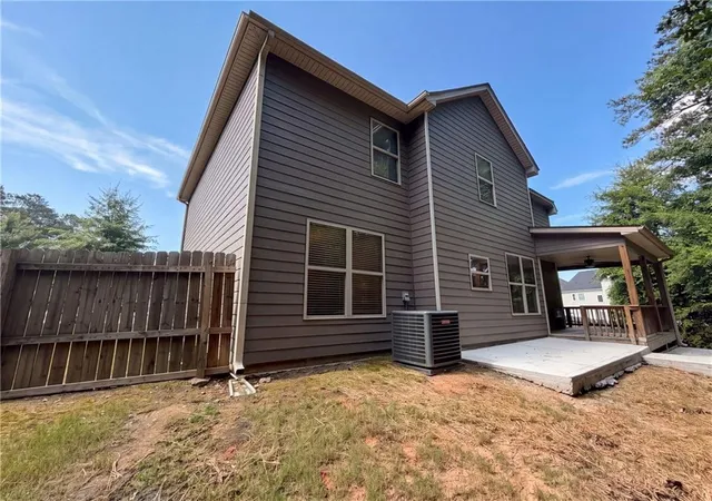 Homes for sale in Loganville, GA | 2321 Willow Shade Ln, Loganville, GA 30052 | MLS# 7800941