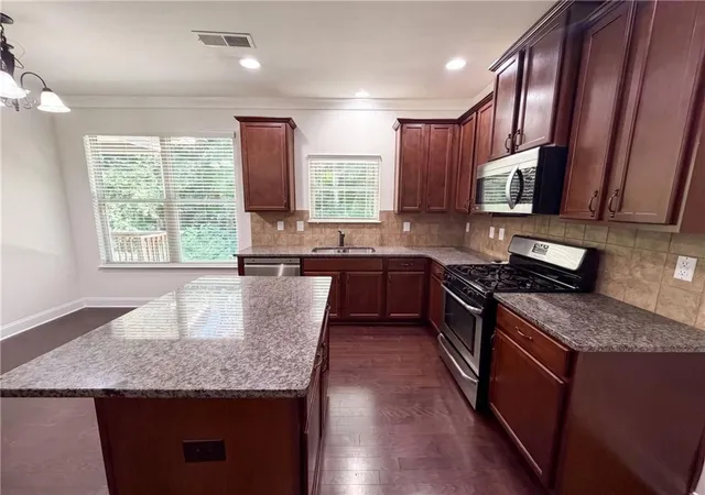Homes for sale in Loganville, GA | 2321 Willow Shade Ln, Loganville, GA 30052 | MLS# 7800941