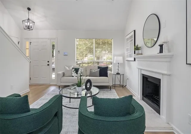 Photo 3 of Single family home for sale at 4033 Ravenwood Ct, Union City, GA 30291 | MLS# 7819356 | Listing updated on 2026-09-17