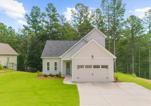 Photo 1 of Single family home for sale at 370 W Woods Dr, Dahlonega, GA 30533 | MLS# 7820453 | Listing updated on 2026-09-13