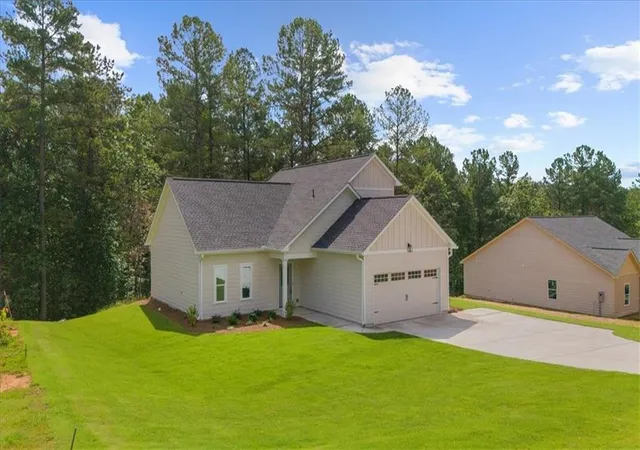 Photo 3 of Single family home for sale at 370 W Woods Dr, Dahlonega, GA 30533 | MLS# 7820453 | Listing updated on 2026-09-13