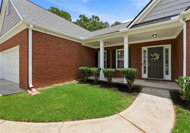3rd image of 3115 Sunlight Dr, Austell, GA 30106 | MLS# 7802893