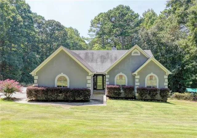 3rd image of 2011 Luke Edwards Rd, Dacula, GA 30019 | MLS# 7824802