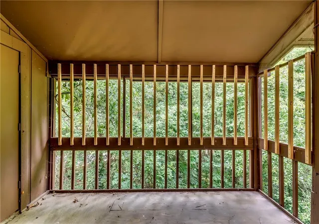 2nd image of 3281 Blazing Pine Knl, Decatur, GA 30034