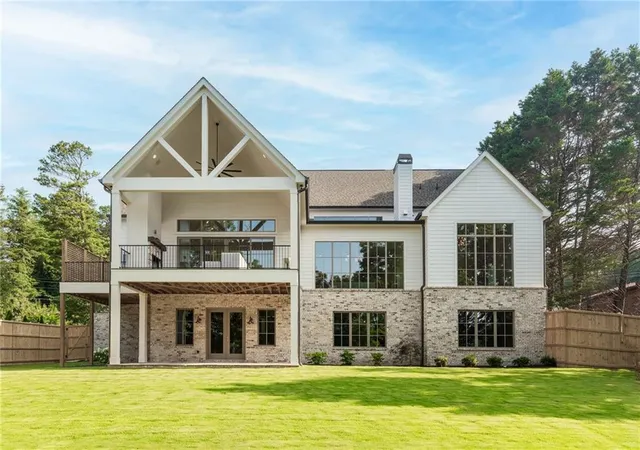 2nd image of 228 Thomas Circle, Roswell, GA 30075 | MLS# 7796881