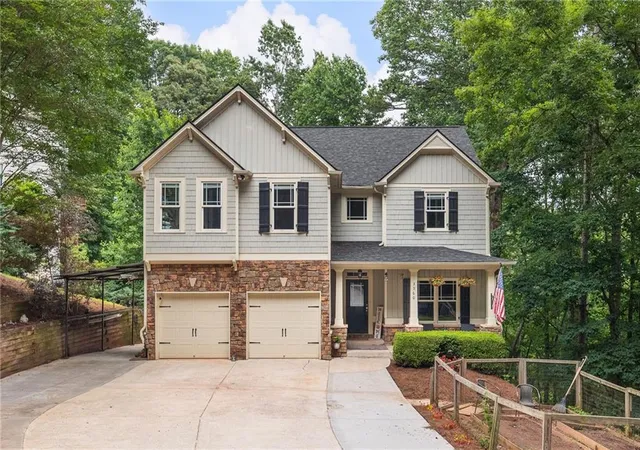 Photo 1 of Single family home for sale at 3560 Ridge Dr, Gainesville, GA 30501 | MLS# 7786254 | Listing updated on 2026-08-27