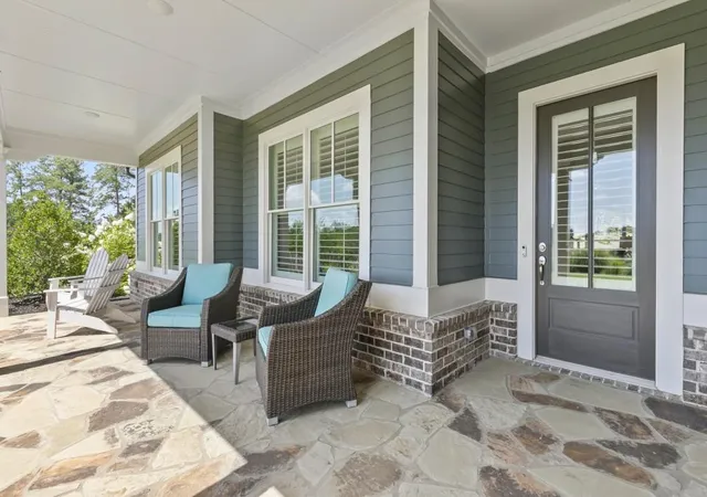 Photo 4 of Sale Pending at 6743 Winding Cyn Rd, Flowery Branch, GA 30542 | MLS# 7807729 | Listing updated on 2026-09-20