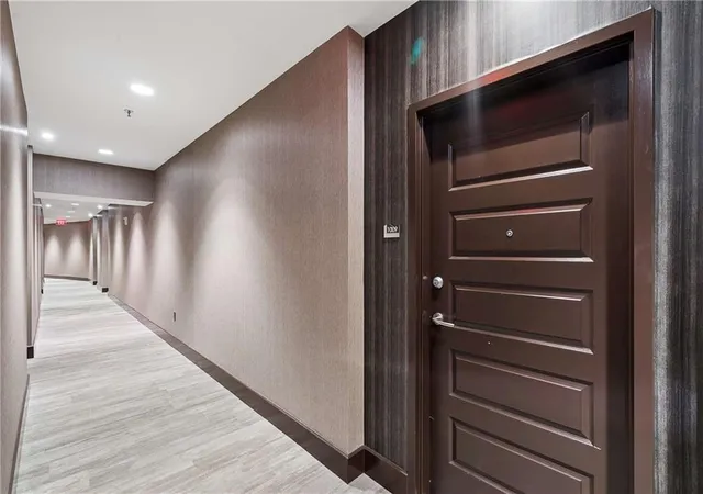 Photo 3 of Condo for sale at 1080 Peachtree St NE #1009, Atlanta, GA 30309 | MLS# 7815206 | Listing updated on 2026-08-20