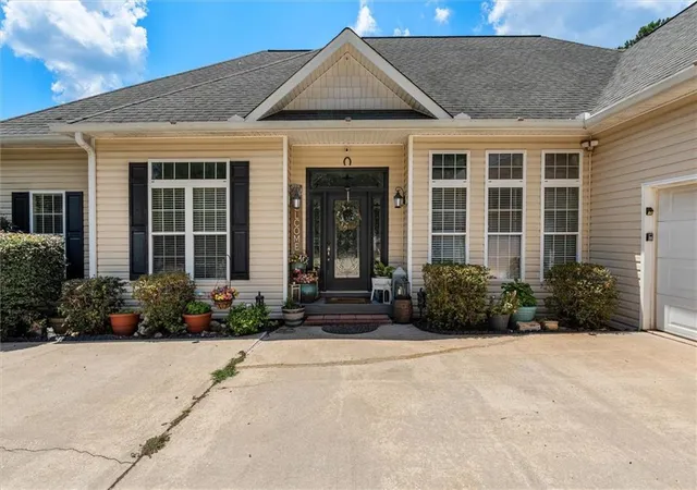 2nd image of 900 Old Four Notch Rd, Whitesburg, GA 30185 | MLS# 7813345