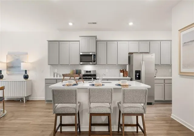 Photo 4 of Single family home for sale at 809 Pelham Way, Locust Grove, GA 30248 | MLS# 7752534 | Listing updated on 2026-09-18
